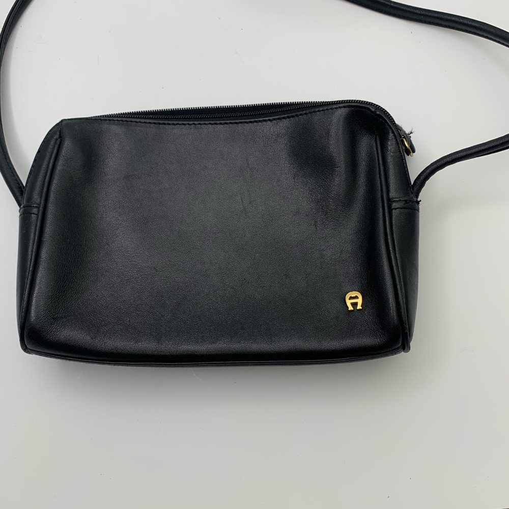 ETIENNE AIGNER Black Leather Shoulder Bag
